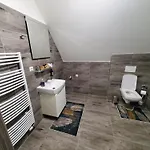 Valla & Restauracia