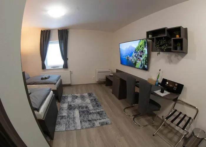 Valla & Restauracia Guest house